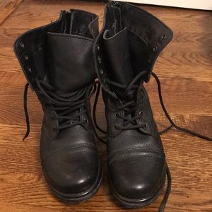 Steve Madden 8.5 combat boots lightly used